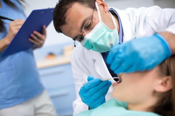 با پوشش دندانپزشکی بیمه تکمیلی آشنا شوید
